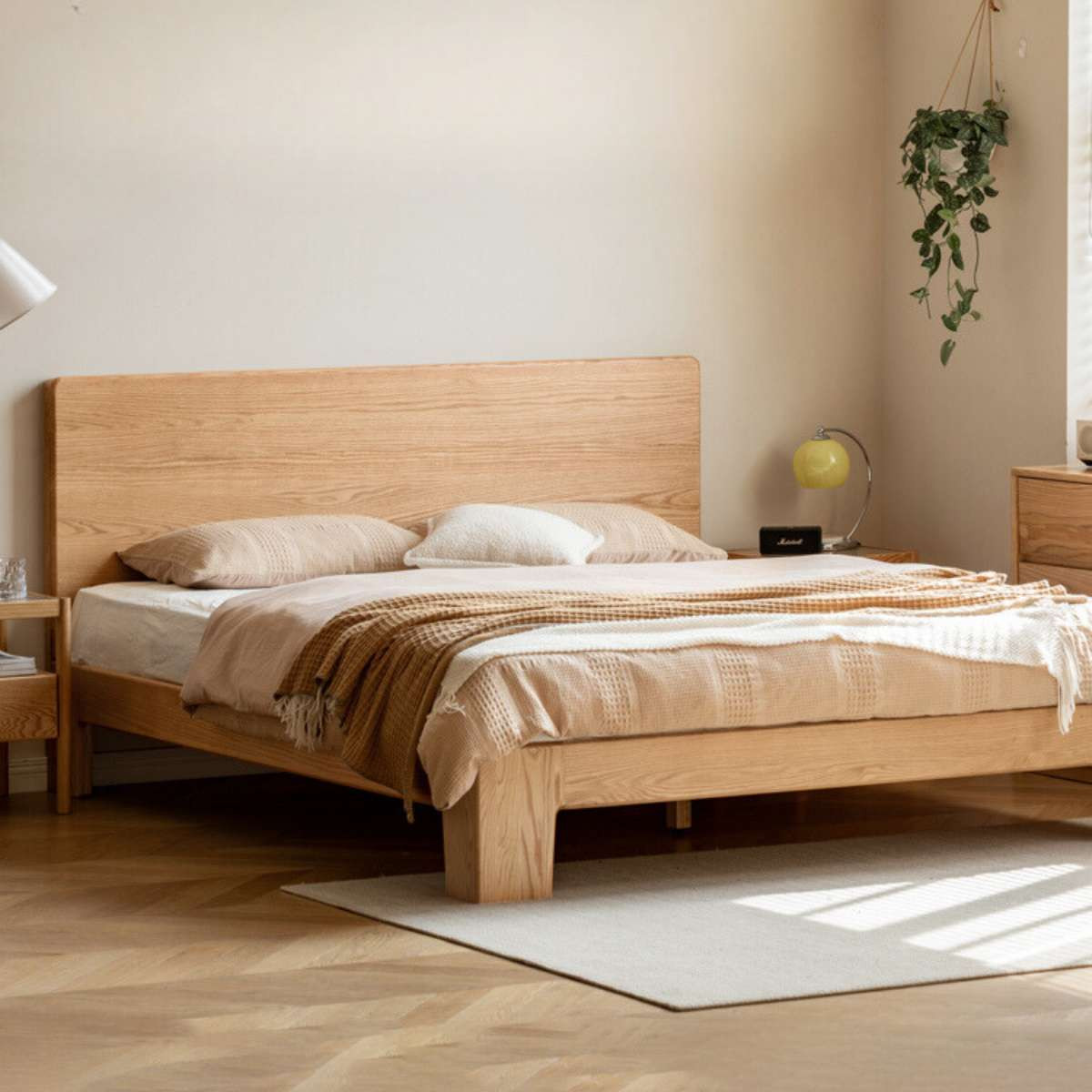 Giường 1m8x2m là lựa chọn phổ biến cho các cặp vợ chồng hoặc gia đình nhỏ